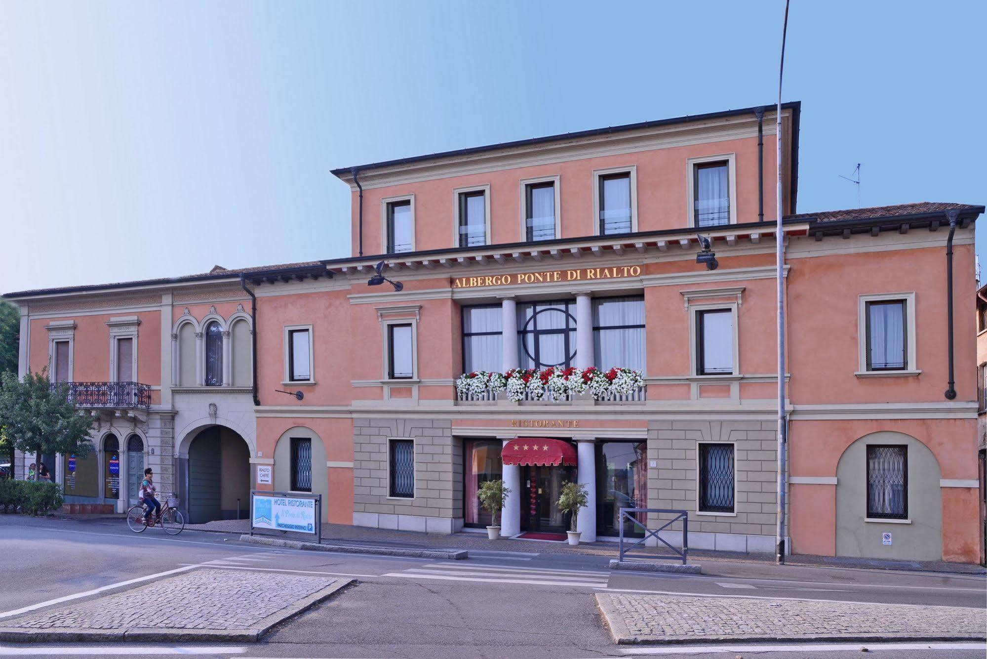Hotel Ponte Di Rialto Crema Buitenkant foto